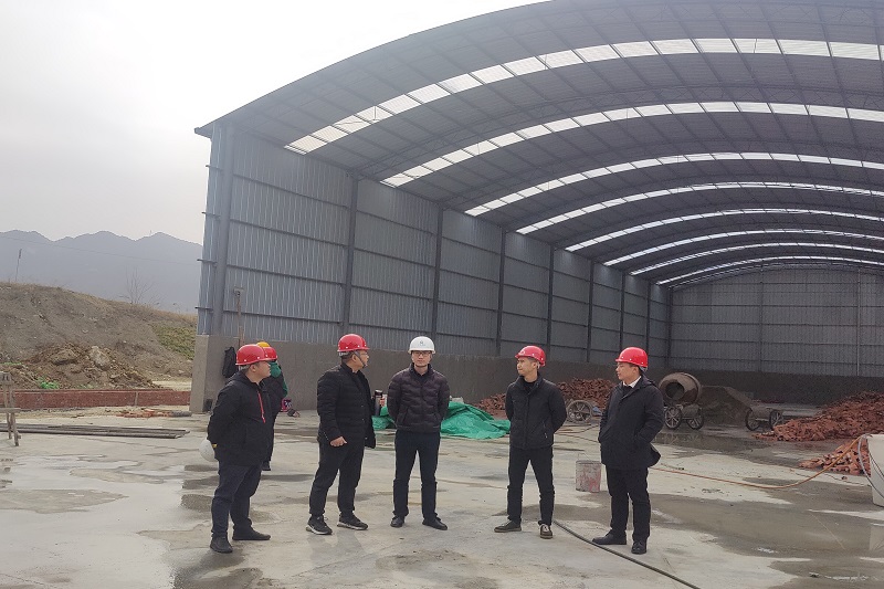 張杰調研朝天七盤(pán)關(guān)拌合站建設項目