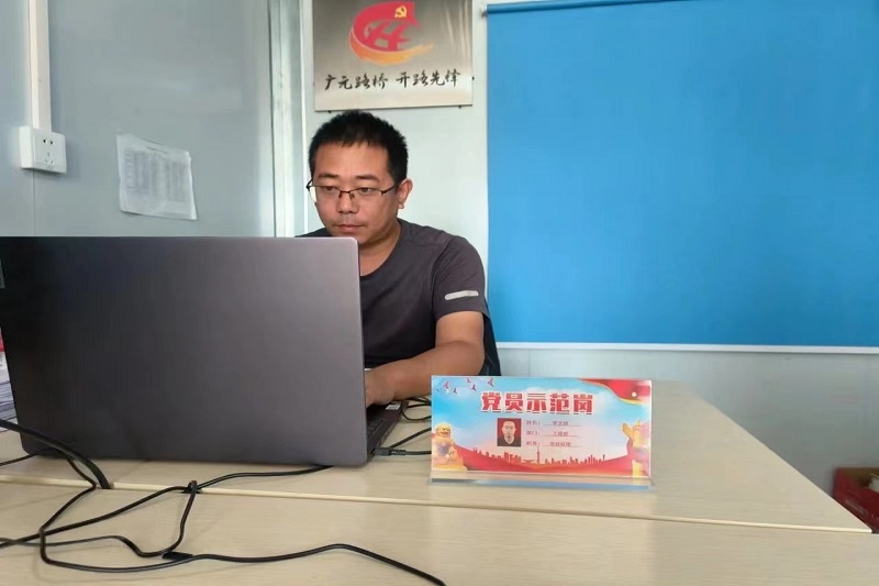 黨員示范崗┃亮身份樹(shù)標桿，爭當開(kāi)路先鋒