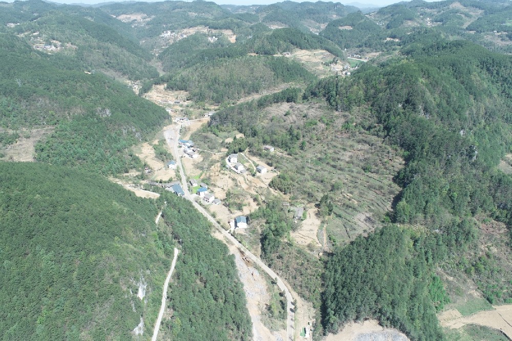 路愈寬，景愈明，可待漫慢行——朝天區曾家鎮（曾家場(chǎng)鎮至榮樂(lè )養生谷）段道路改建工程建設側記